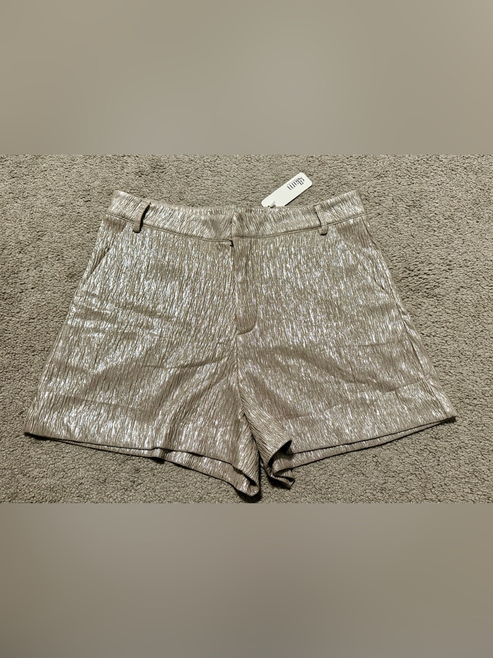 NWT New Glam Metallic Textured Women's Shorts - Champagne Size L